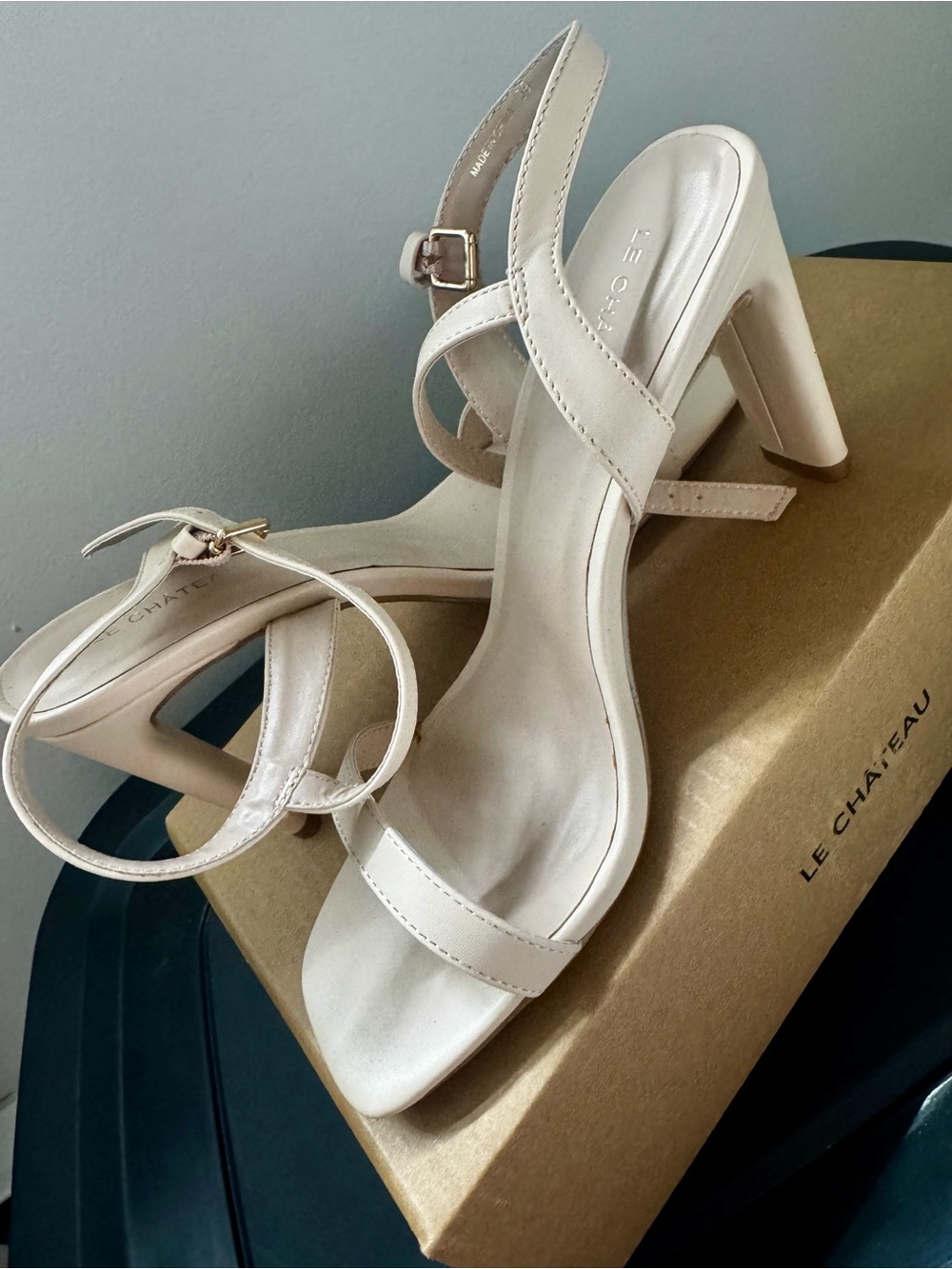 Le Chateau Women's Beige Strappy Block Heel Sandals Size 8